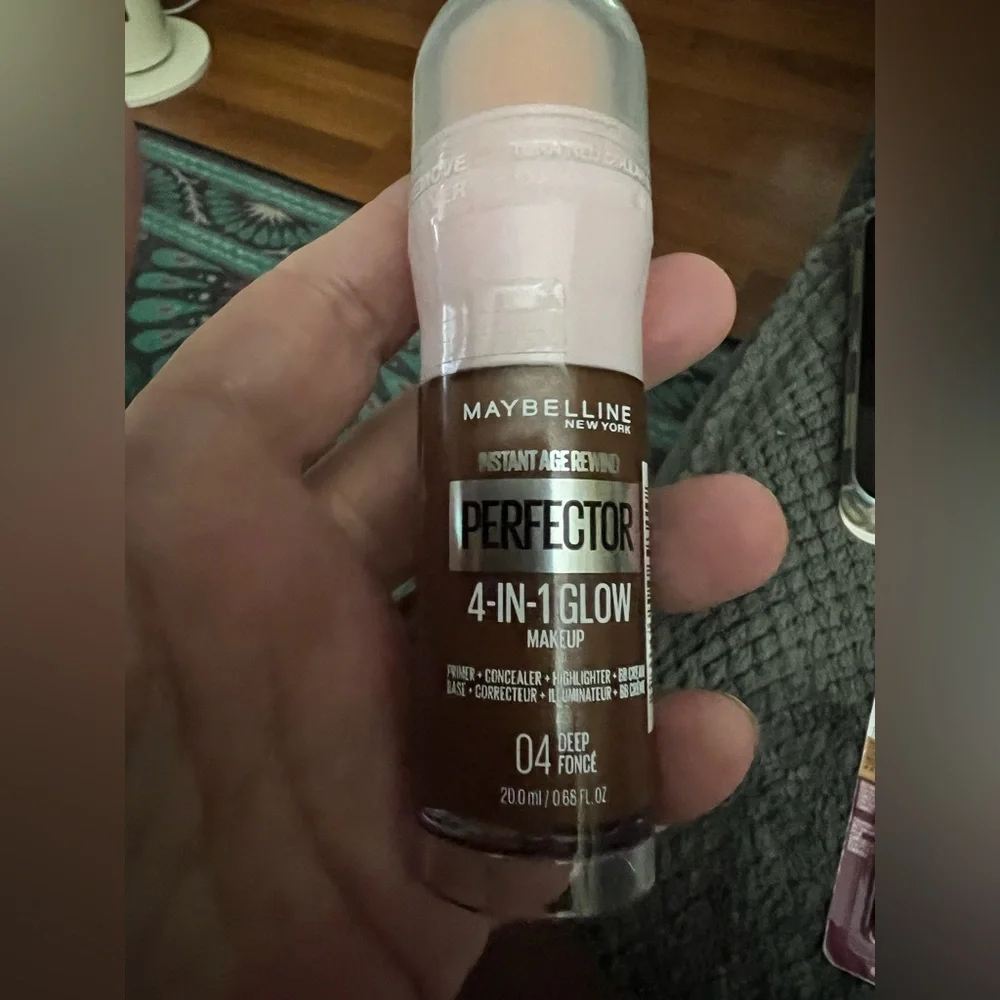 Maybelline Instant Age rewind eraser and protector 4-1 glow.
